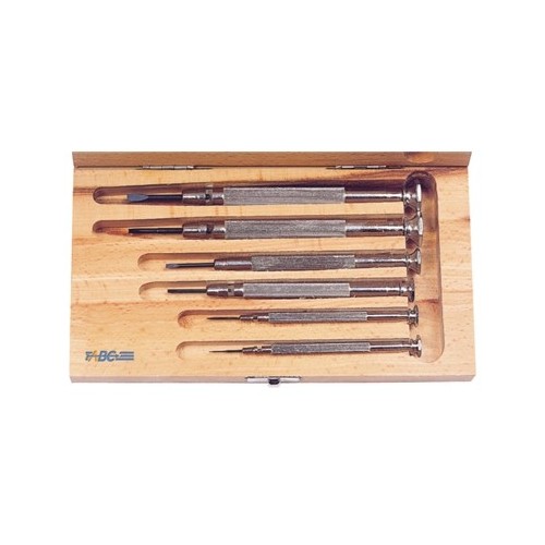 SR. A 1422 CON 6 GIRAVITI